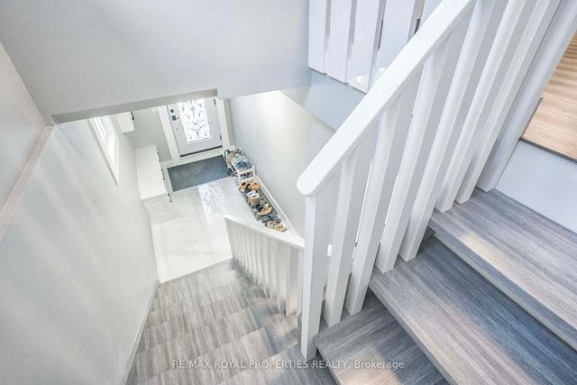 185 Braymore Blvd, House detached with 3 bedrooms, 3 bathrooms and 4 parking in Toronto ON | Image 37