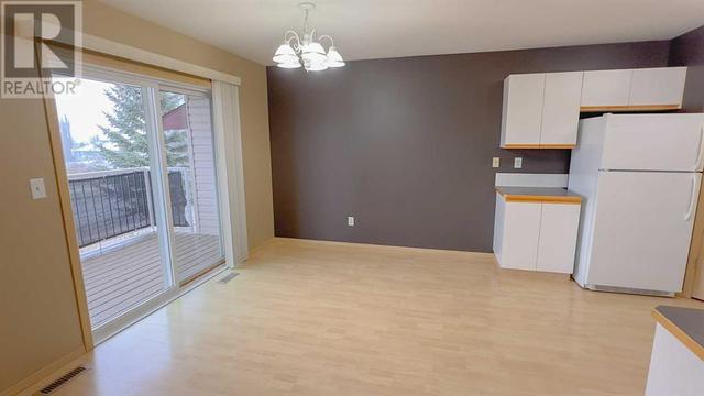 52, - 103 Addington Drive, House attached with 2 bedrooms, 1 bathrooms and 2 parking in Red Deer AB | Image 11