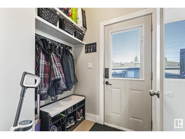 9834 162 St Nw Nw, House semidetached with 3 bedrooms, 2 bathrooms and null parking in Edmonton AB | Image 24