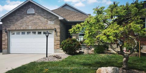 27 Classic Cres, London, ON, N5W5T7 | Card Image