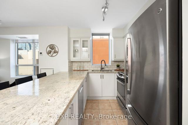 802 - 311 Richmond St E, Condo with 2 bedrooms, 1 bathrooms and 1 parking in Toronto ON | Image 12