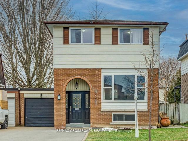 119 Lawrence Cres, House attached with 3 bedrooms, 2 bathrooms and 3 parking in Clarington ON | Image 1