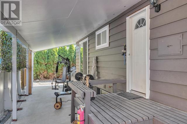 1224 Mountain Avenue, House detached with 6 bedrooms, 2 bathrooms and 14 parking in Kelowna BC | Image 44