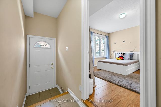 3 Shiff Cres, House attached with 4 bedrooms, 4 bathrooms and 3 parking in Brampton ON | Image 26