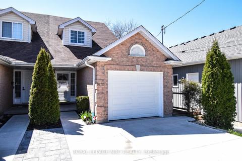 1072a Vansickle Rd N, House semidetached with 3 bedrooms, 6 bathrooms and 5 parking in St. Catharines ON | Card Image