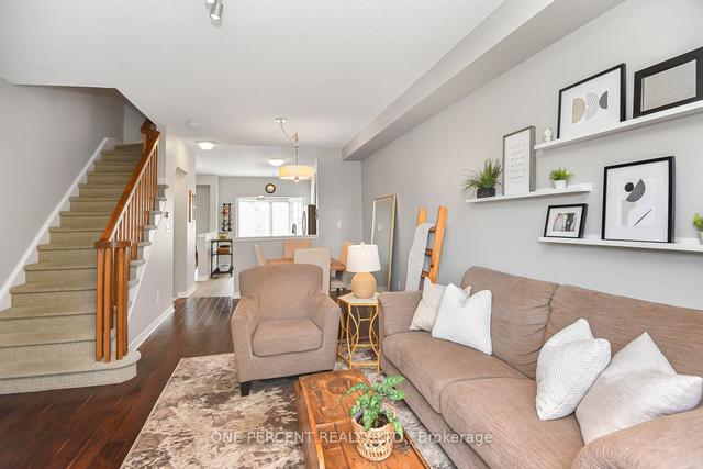 673 Rowley Common, House attached with 2 bedrooms, 2 bathrooms and 2 parking in Burlington ON | Image 9