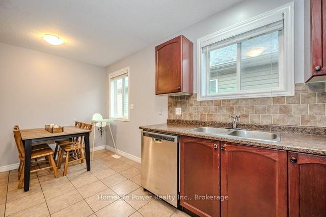 12 Schiedel Dr, House detached with 3 bedrooms, 2 bathrooms and 3 parking in Guelph ON | Image 7
