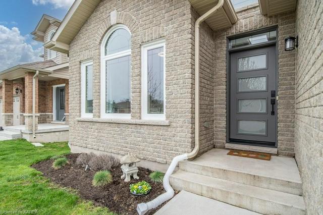 1234 Mazzolin Crescent, House detached with 3 bedrooms, 3 bathrooms and 6 parking in Kingston ON | Image 34