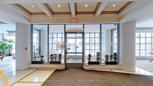 312 - 7 Townsgate Dr, Condo with 2 bedrooms, 2 bathrooms and 1 parking in Vaughan ON | Image 23