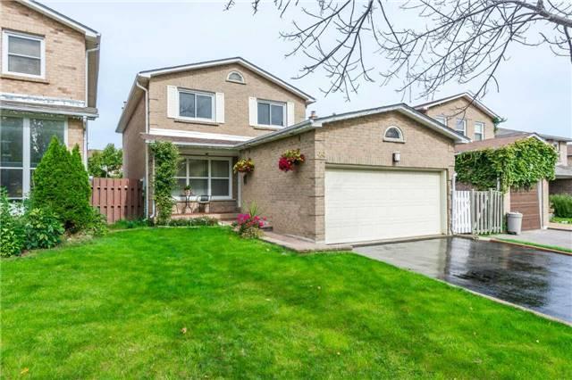 44 Burwell Cres, House attached with 3 bedrooms, 4 bathrooms and 6 parking in Markham ON | Image 1