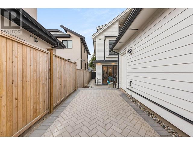 334 E 35th Avenue, House detached with 3 bedrooms, 4 bathrooms and 2 parking in Vancouver BC | Image 36