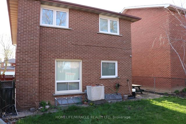 33 Conley St, House detached with 3 bedrooms, 4 bathrooms and 5 parking in Vaughan ON | Image 26