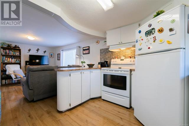 2 - 1074 Old Victoria Rd, House other with 2 bedrooms, 1 bathrooms and 1 parking in Nanaimo BC | Image 33