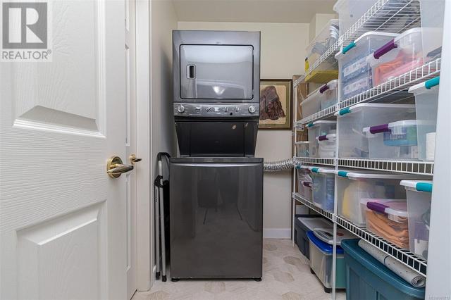 Laundry room and storage | Image 26