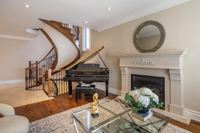 82 Westwood Lane, House detached with 4 bedrooms, 8 bathrooms and 16 parking in Richmond Hill ON | Image 4