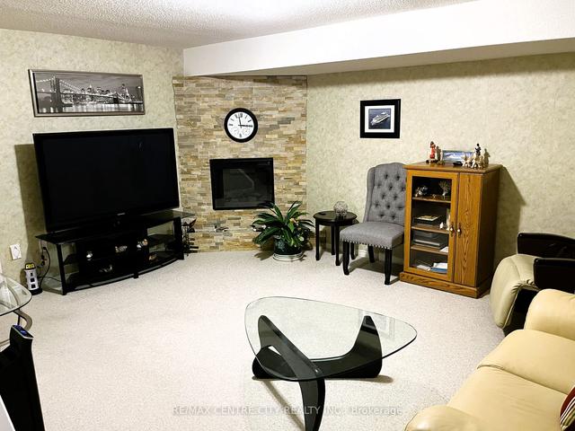 49 - 511 Admiral Dr, Townhouse with 3 bedrooms, 3 bathrooms and 1 parking in London ON | Image 3