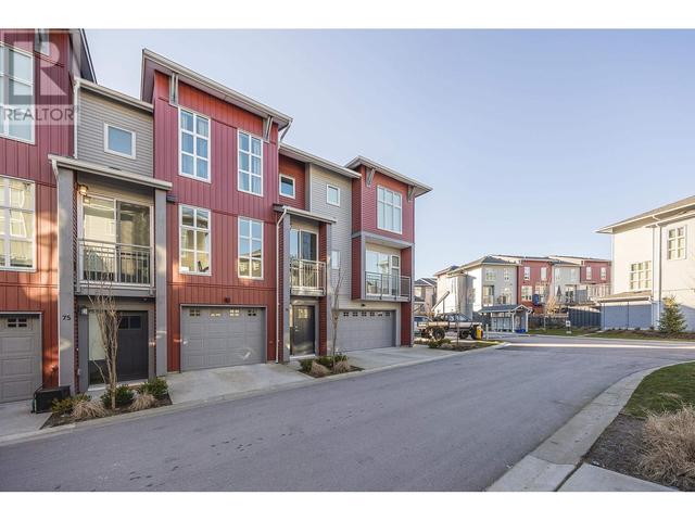 76 - 24076 112 Avenue, House attached with 3 bedrooms, 3 bathrooms and 2 parking in Maple Ridge BC | Image 1