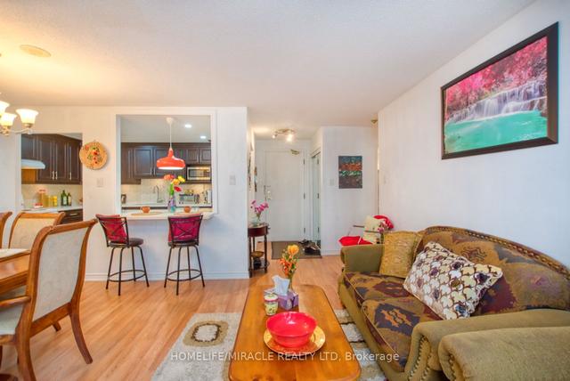 605 - 115 Hillcrest Ave, Condo with 1 bedrooms, 1 bathrooms and 1 parking in Mississauga ON | Image 3