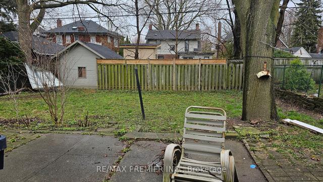 2567 Kingston Rd S, House detached with 3 bedrooms, 2 bathrooms and 4 parking in Toronto ON | Image 11