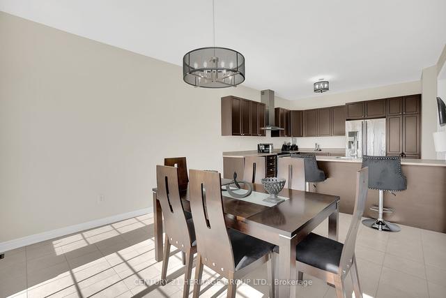 74 Relton Circ, House detached with 4 bedrooms, 3 bathrooms and 5 parking in Brampton ON | Image 6