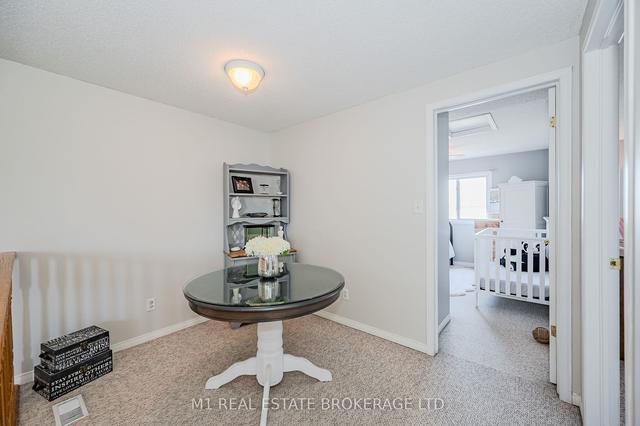 136 Lee St, House attached with 3 bedrooms, 2 bathrooms and 2 parking in Guelph ON | Image 7