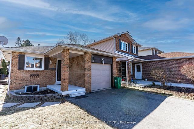 40 Summertime Crt, House detached with 3 bedrooms, 2 bathrooms and 7 parking in Brampton ON | Image 1