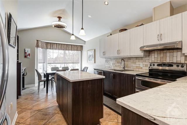 1228 Foxborough Private, Townhouse with 4 bedrooms, 3 bathrooms and 2 parking in Ottawa ON | Image 11