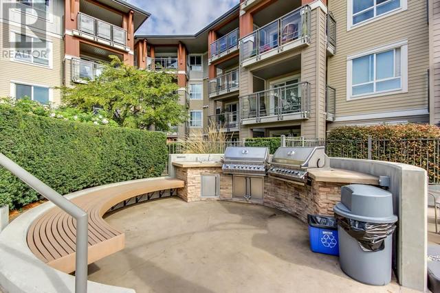 209 - 1093 Sunset Drive, Condo with 2 bedrooms, 2 bathrooms and 1 parking in Kelowna BC | Image 31