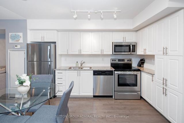 220 - 3091 Dufferin St, Condo with 1 bedrooms, 1 bathrooms and 1 parking in Toronto ON | Image 2