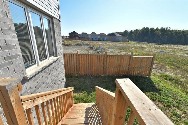401 Pumpkin Pass, House attached with 3 bedrooms, 2 bathrooms and 1 parking in Hamilton ON | Image 41