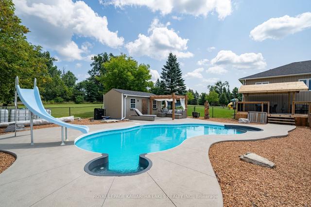 643 St Luke's Rd, House detached with 3 bedrooms, 3 bathrooms and 23 parking in Kawartha Lakes ON | Image 27