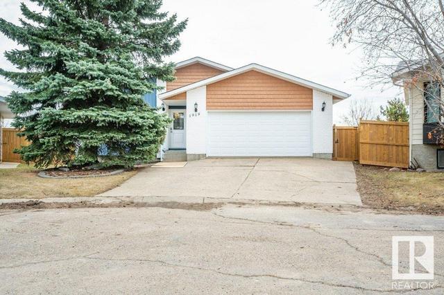 1919 65 St Nw, House detached with 4 bedrooms, 3 bathrooms and null parking in Edmonton AB | Image 2
