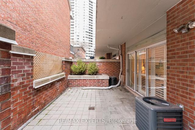 1 - 52 St Nicholas St, Townhouse with 1 bedrooms, 2 bathrooms and 2 parking in Toronto ON | Image 21