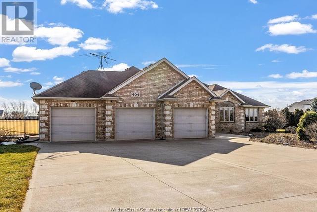 404 County Road 2, House detached with 3 bedrooms, 2 bathrooms and null parking in Lakeshore ON | Image 2