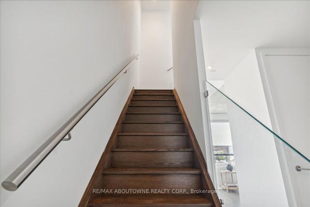 ph2 - 383 Sorauren Ave, Condo with 2 bedrooms, 2 bathrooms and 1 parking in Toronto ON | Image 11