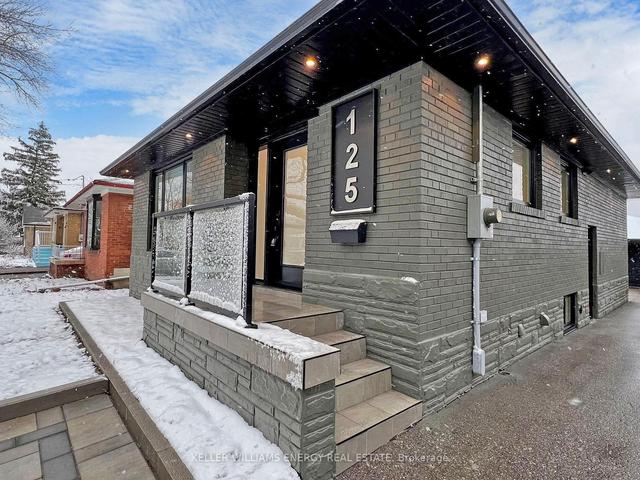125 Pandora Circ, House detached with 2 bedrooms, 2 bathrooms and 7 parking in Toronto ON | Image 12