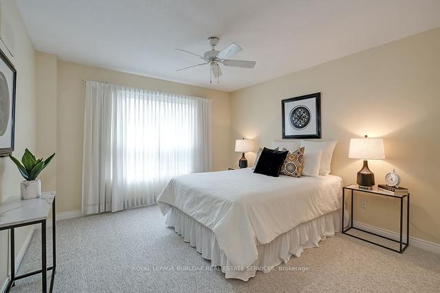 3 - 3045 New St, Townhouse with 2 bedrooms, 3 bathrooms and 3 parking in Burlington ON | Image 7