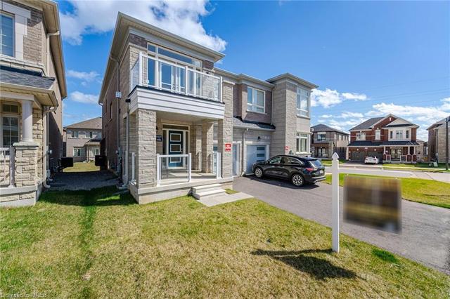 4 Silver Meadow Gardens, House semidetached with 3 bedrooms, 2 bathrooms and 2 parking in Hamilton ON | Image 47