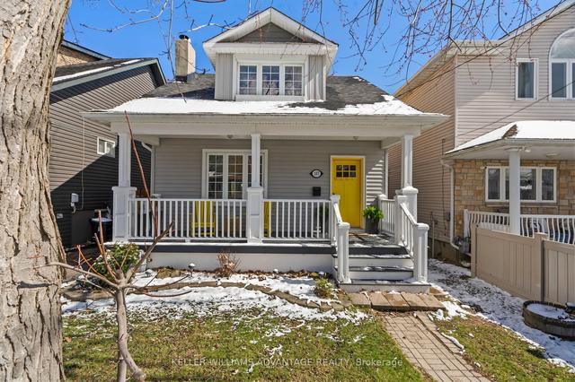 107 Eastwood Ave, House detached with 3 bedrooms, 3 bathrooms and 0 parking in Toronto ON | Image 1