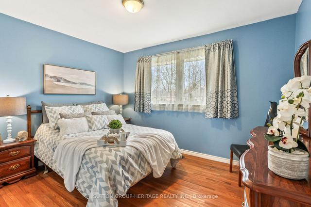 42 Rideout St, House detached with 3 bedrooms, 1 bathrooms and 4 parking in Ajax ON | Image 5