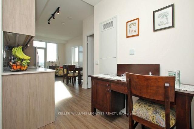 903 - 286 Main St, Condo with 2 bedrooms, 2 bathrooms and 0 parking in Toronto ON | Image 2