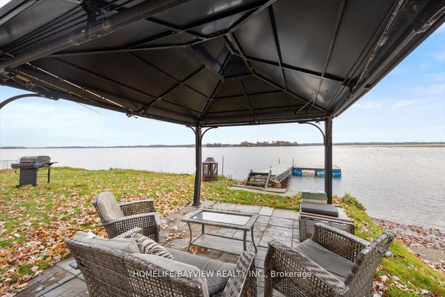 206 Lakeshore Dr E, House detached with 3 bedrooms, 1 bathrooms and 6 parking in Kawartha Lakes ON | Image 10