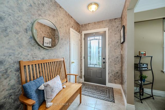 62 Clive Ave, House detached with 2 bedrooms, 2 bathrooms and 6 parking in Guelph ON | Image 23