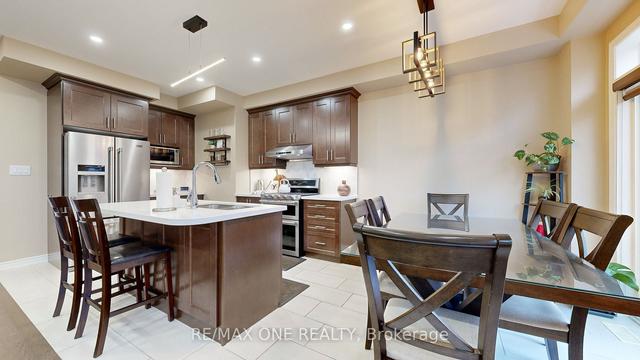 213 Wisteria Way, House attached with 3 bedrooms, 4 bathrooms and 2 parking in Oakville ON | Image 13