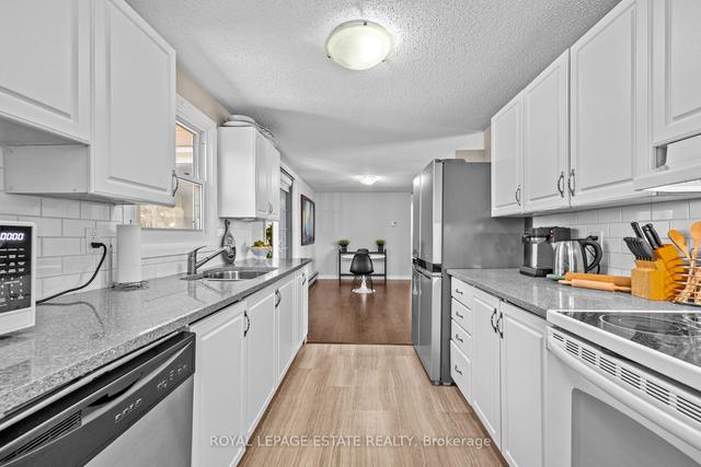 50 Bluffs Rd, House detached with 2 bedrooms, 1 bathrooms and 2 parking in Clarington ON | Image 2
