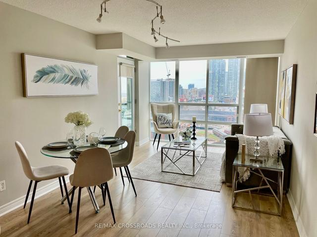 1610 - 51 Lower Simcoe St, Condo with 2 bedrooms, 2 bathrooms and 1 parking in Toronto ON | Image 12