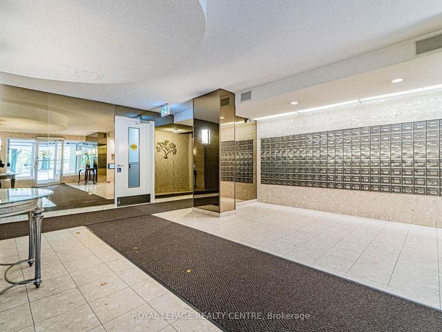 2504 - 3100 Kirwin Ave, Condo with 2 bedrooms, 2 bathrooms and 2 parking in Mississauga ON | Image 19