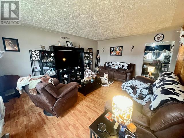 1145 96a Avenue, House detached with 3 bedrooms, 1 bathrooms and 1 parking in Dawson Creek BC | Image 2