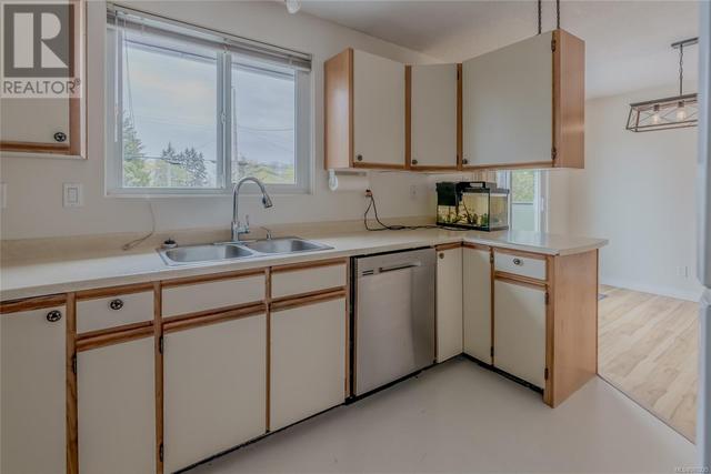 722 Connaught Ave, House detached with 3 bedrooms, 1 bathrooms and 6 parking in Nanaimo BC | Image 29