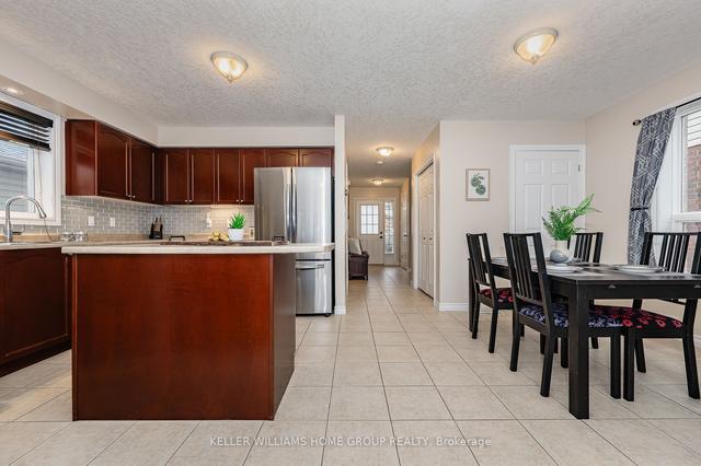 42 Atto Dr, House detached with 3 bedrooms, 3 bathrooms and 3 parking in Guelph ON | Image 37
